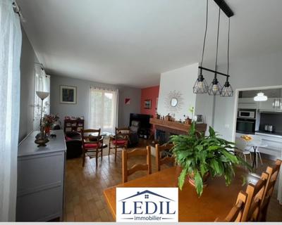 Maison - 97 m² - 5 pièces