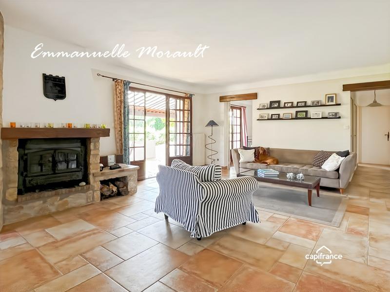 Propriété - 267 m² - 8 pièces