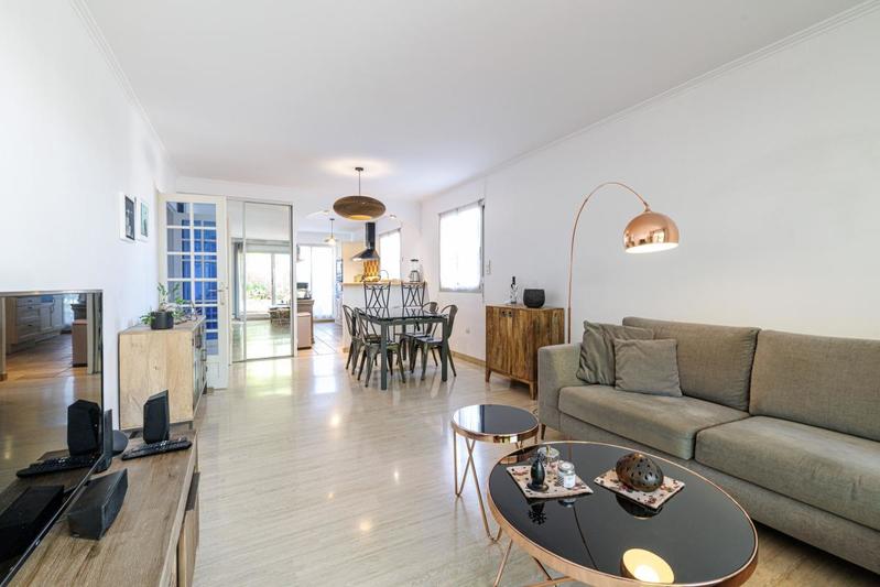 Appartement - 81 m² - 3 pièces