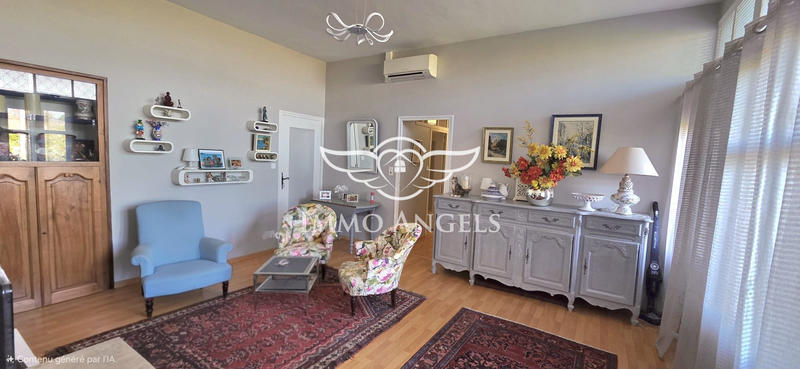 Mas - 554 m² - 26 pièces