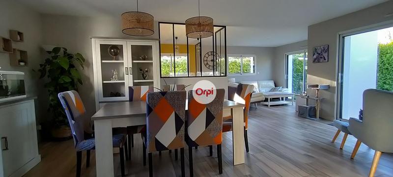 Maison - 99 m² - 4 pièces