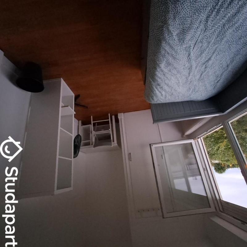 Chambre - 9 m² - 1 pièce