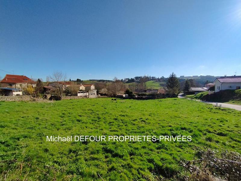 Terrain constructible - 842 m²