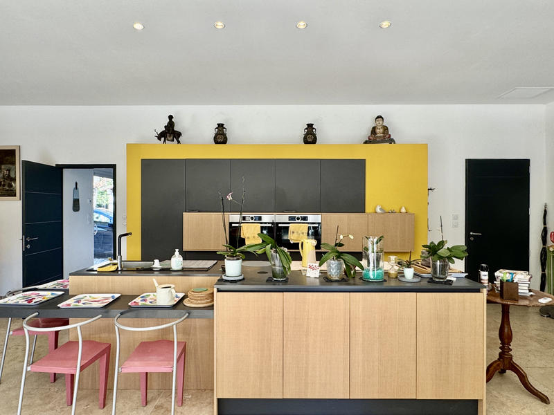 Maison - 265 m² - 7 pièces