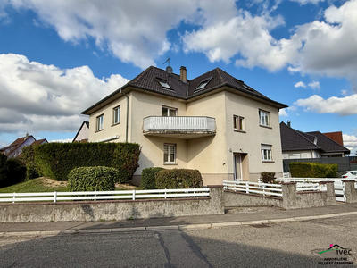 Maison - 255 m² - 10 pièces