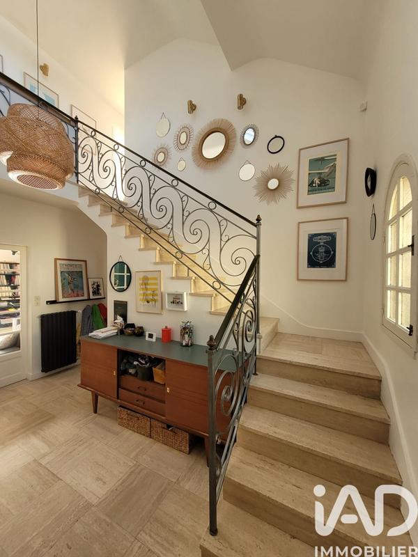 Maison - 180 m² - 7 pièces