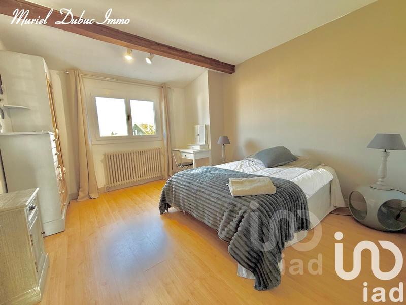 Maison - 245 m² - 12 pièces