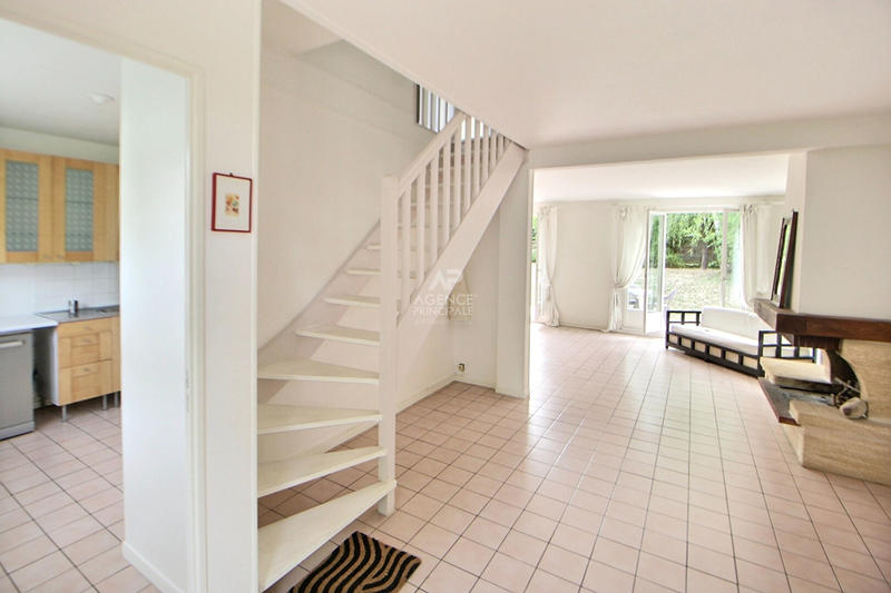 Maison - 136 m² - 7 pièces