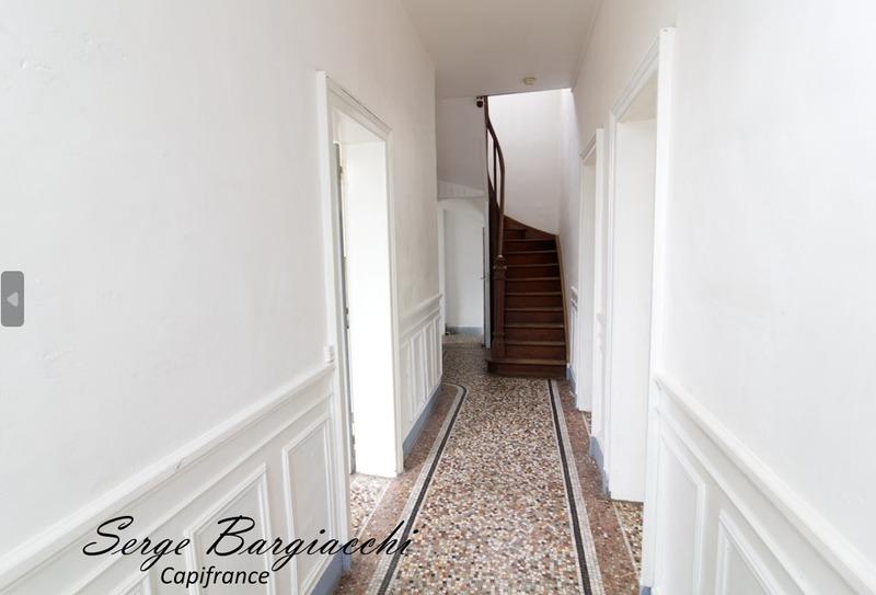 Immeuble - 150 m² - 6 pièces