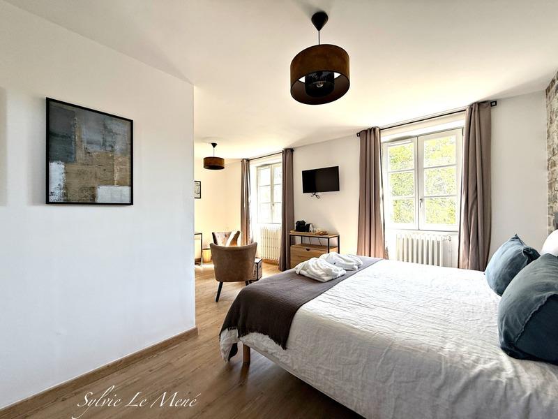 Maison - 459 m² - 14 pièces