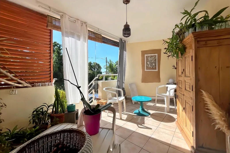 Appartement - 93 m² - 4 pièces