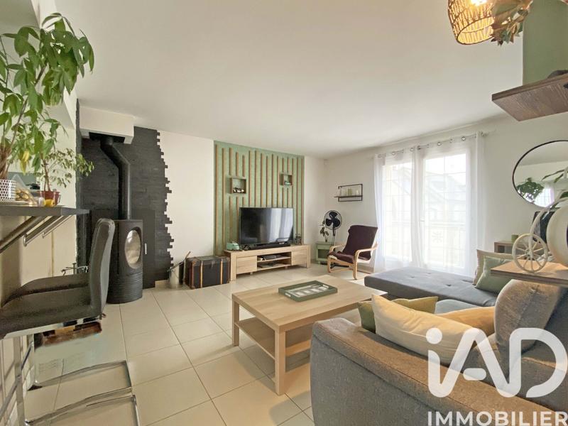 Maison - 174 m² - 9 pièces