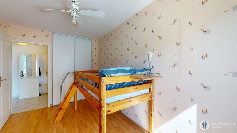 Appartement - 82 m² - 4 pièces