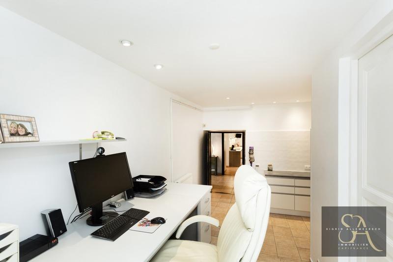 Maison - 312 m² - 9 pièces