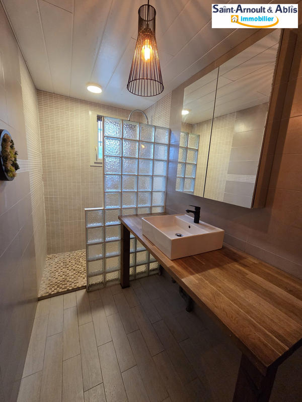 Maison - 105 m² - 6 pièces