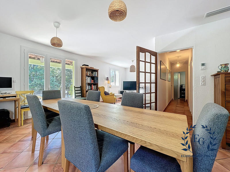 Maison - 136 m² - 6 pièces