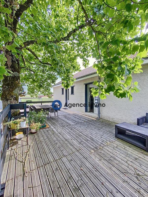 Maison traditionnelle - 106 m² - 7 pièces