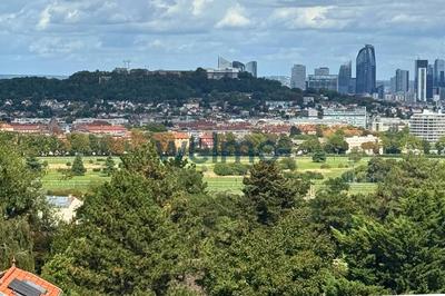 Appartement - 82 m² - 3 pièces