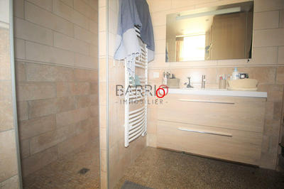 Maison - 360 m² - 10 pièces