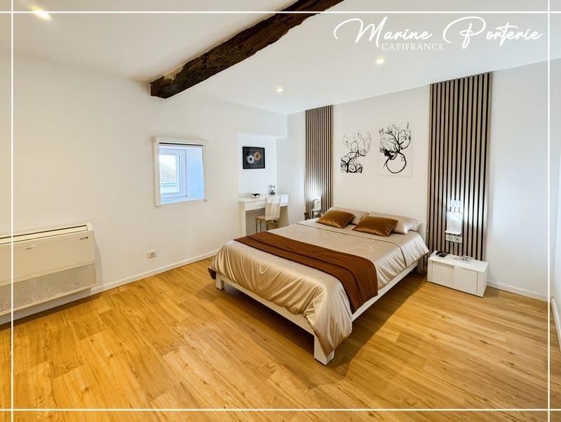 Maison en pierre - 200 m² - 7 pièces