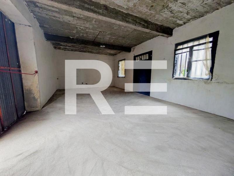 Maison - 420 m² - 14 pièces