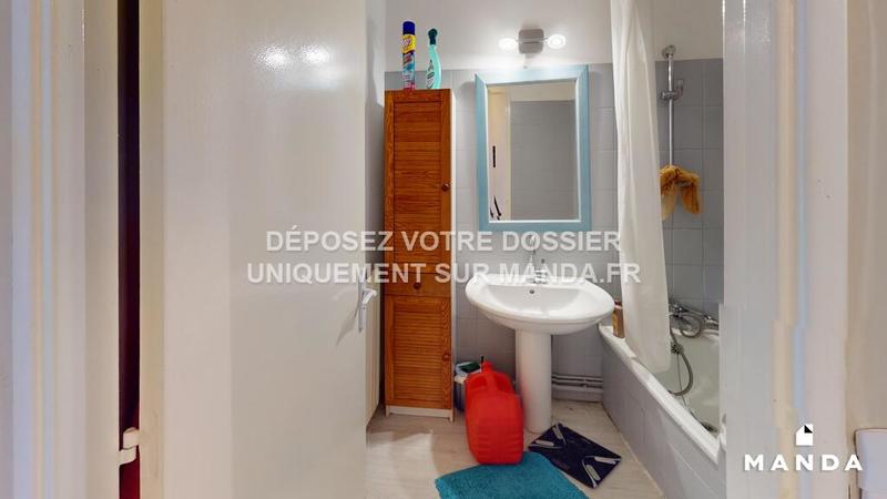 Chambre - 11 m² - 4 pièces