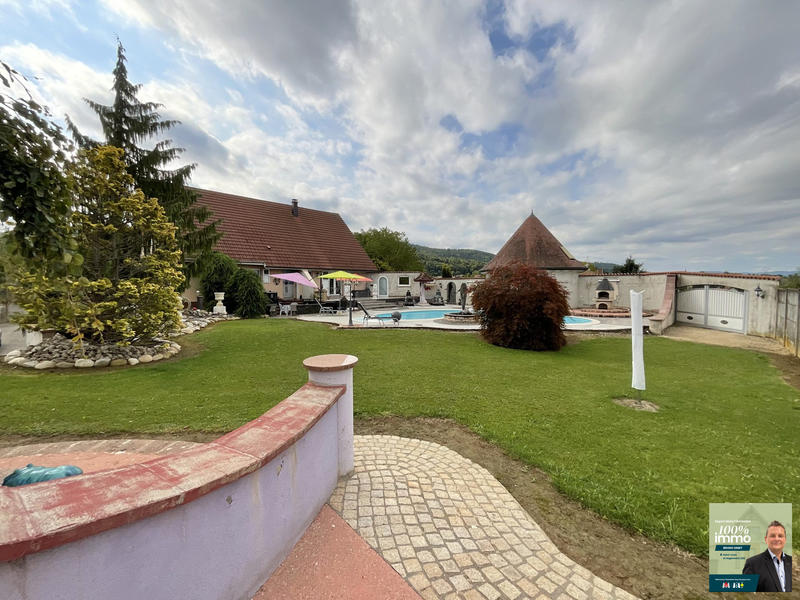 Maison - 195 m² - 7 pièces