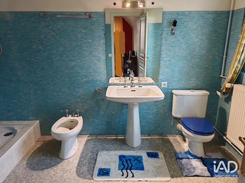 Maison - 209 m² - 6 pièces