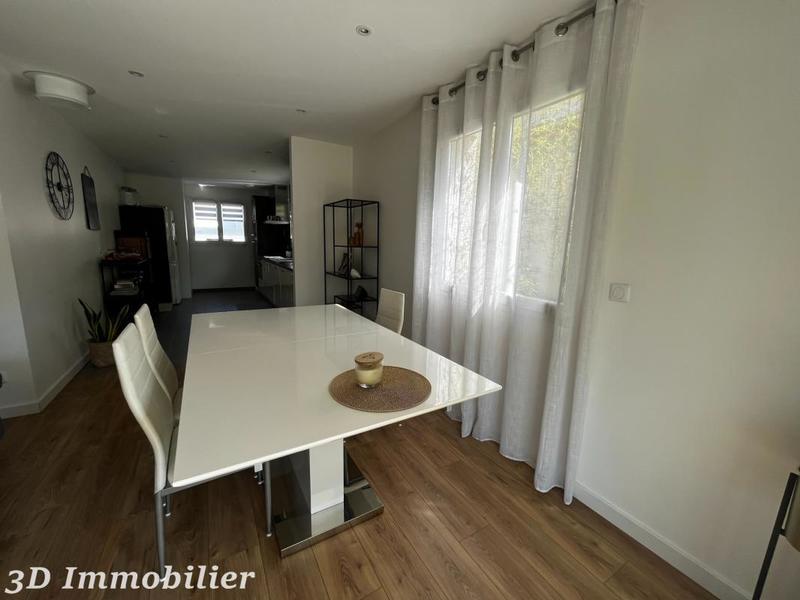 Maison - 110 m² - 6 pièces