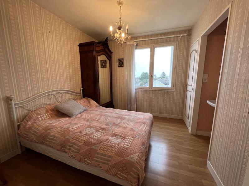 Appartement - 85 m² - 5 pièces