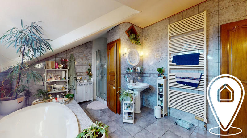 Maison - 162 m² - 6 pièces