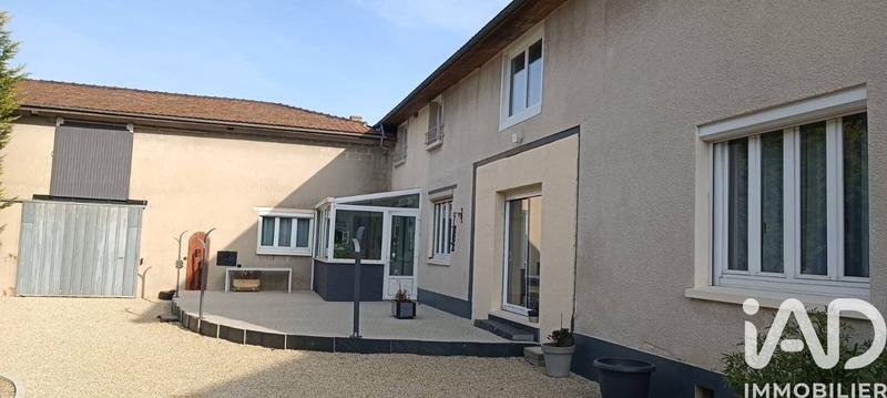 Maison - 378 m² - 10 pièces
