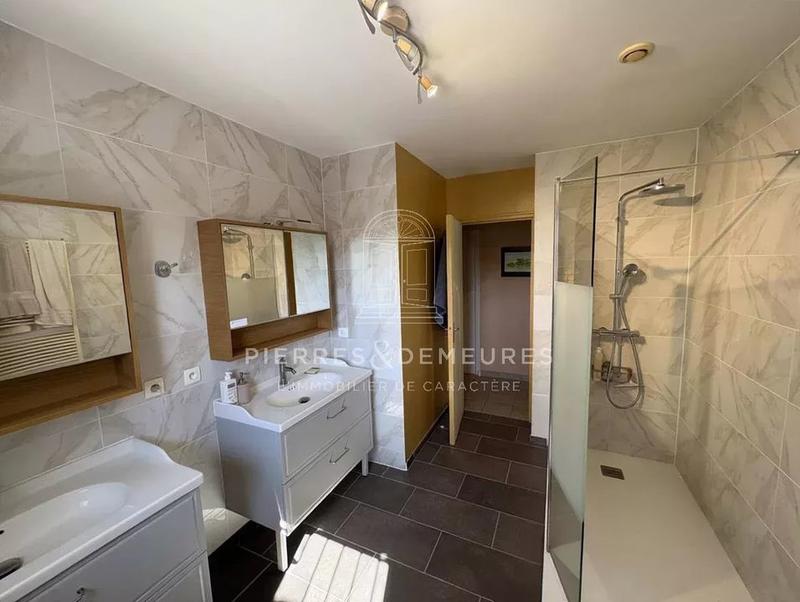 Manoir - 203 m² - 13 pièces