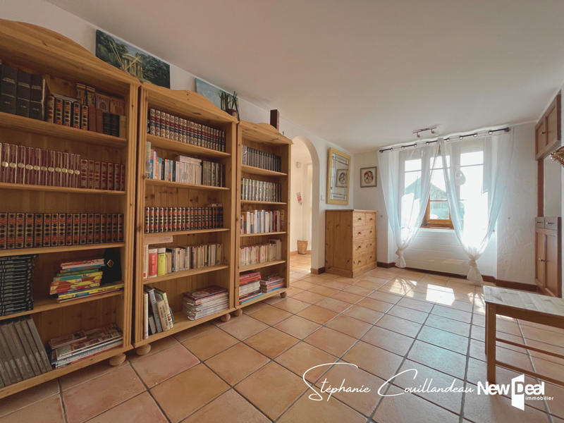 Maison - 236 m² - 8 pièces