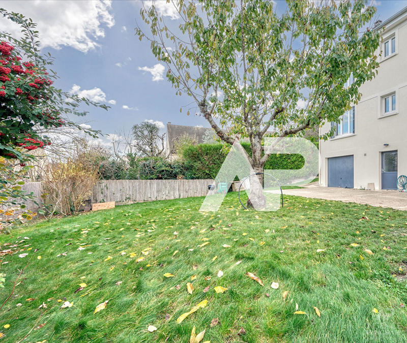 Maison - 206 m² - 10 pièces