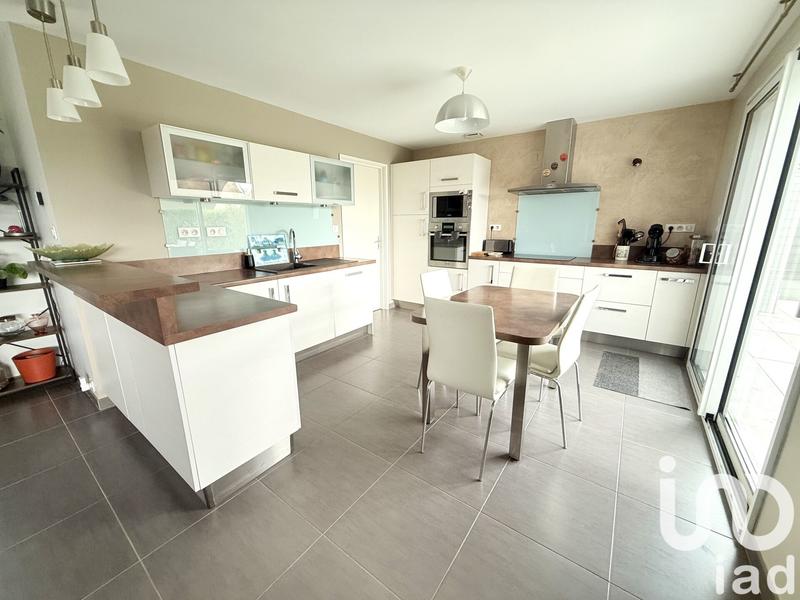 Maison - 155 m² - 8 pièces