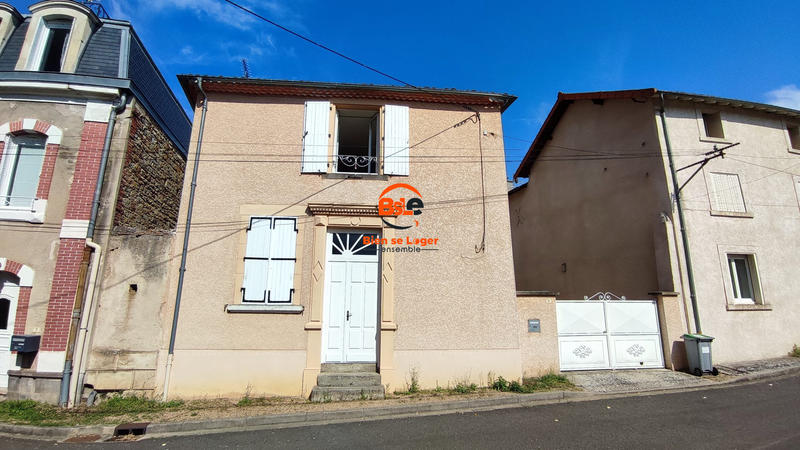 Maison ancienne - 225 m² - 7 pièces