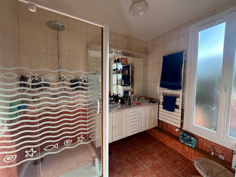 Maison - 161 m² - 8 pièces