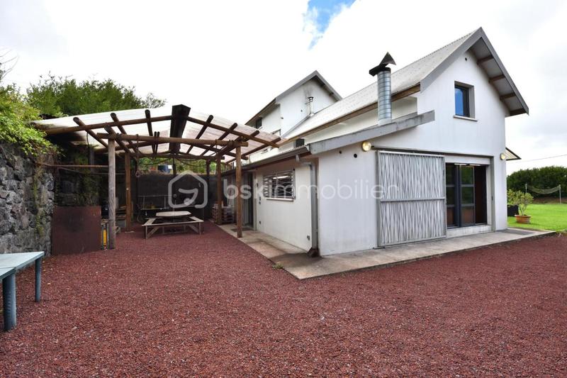 Demeure - 180 m² - 6 pièces