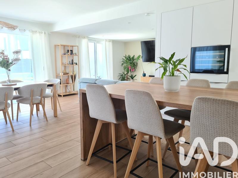 Maison - 172 m² - 7 pièces