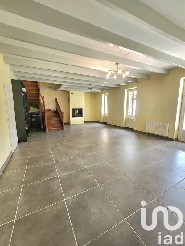 Maison - 200 m² - 6 pièces