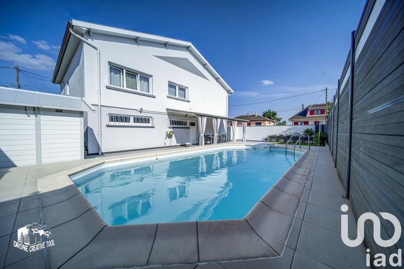 Maison de village - 180 m² - 7 pièces