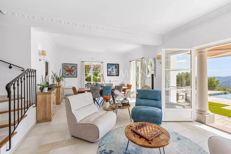 Villa - 229 m² - 7 pièces