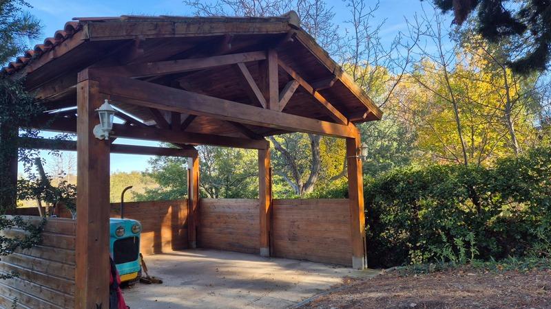 Propriété - 190 m² - 8 pièces