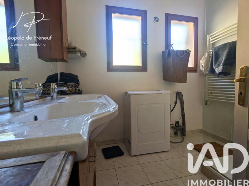 Maison - 198 m² - 8 pièces