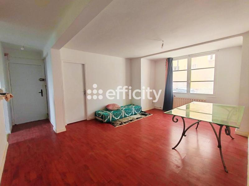 Appartement - 80 m² - 4 pièces