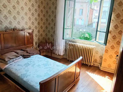 Maison - 96 m² - 5 pièces