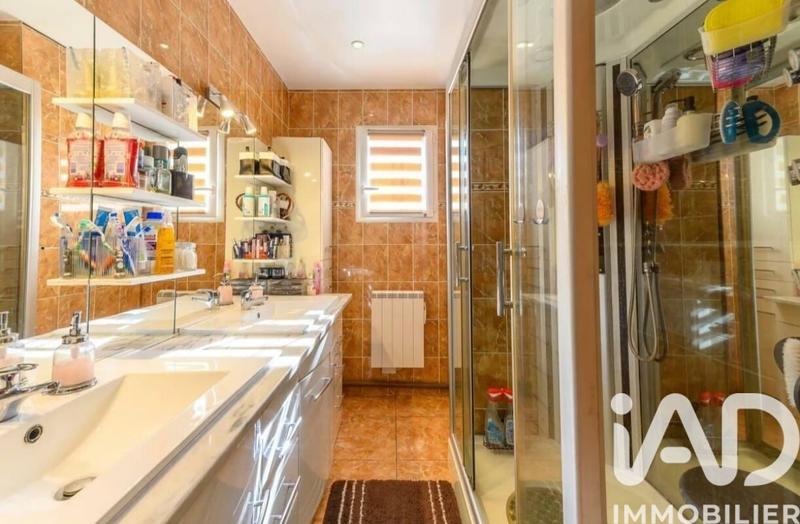 Maison - 85 m² - 5 pièces