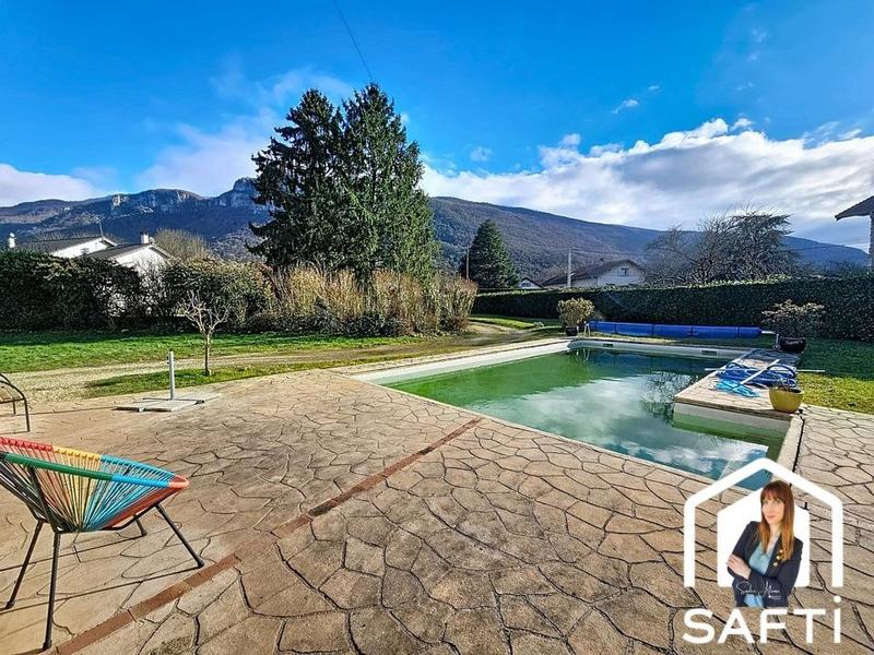 Maison - 95 m² - 5 pièces