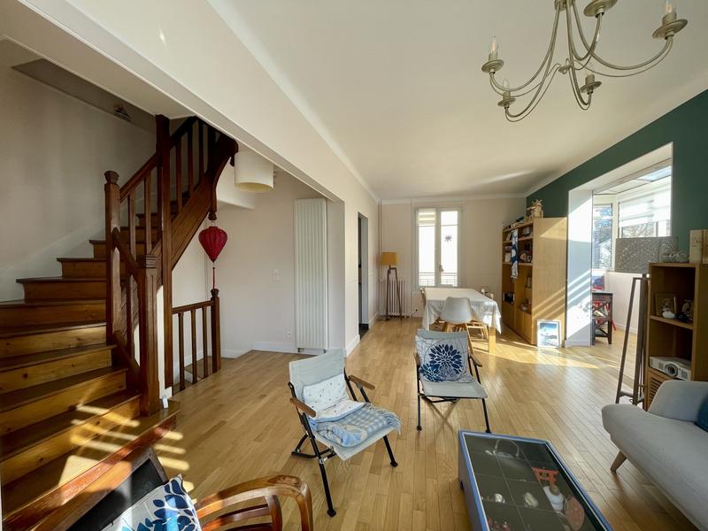 Maison - 100 m² - 6 pièces